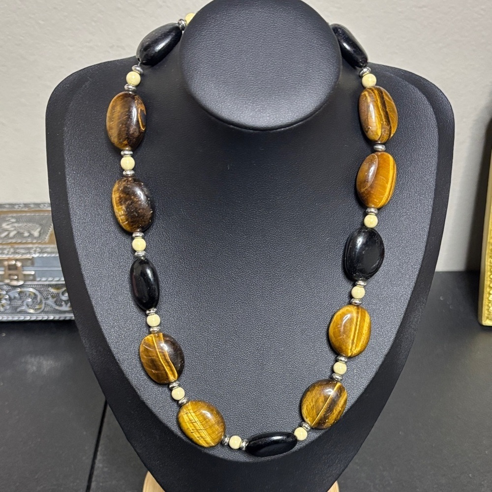 Chaps VTG Estate Tigers Eye Black Beaded Stone Necklace